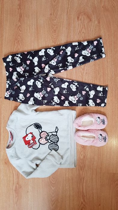 Новая теплая пижамка пижамка флис тепла пижамка и тапки тапочки капці