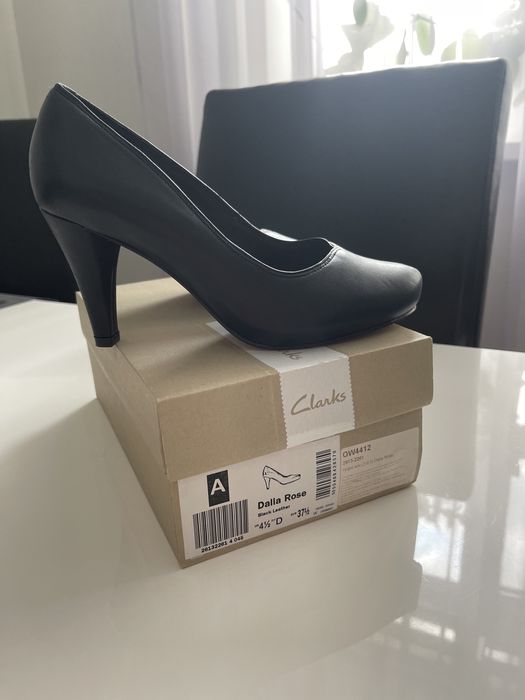 Туфлі жіночі Clarks, класичні, р.37,5