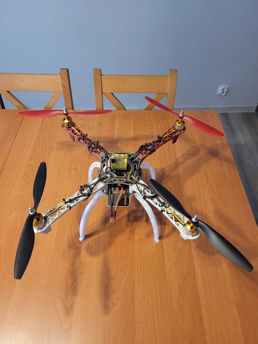 Dron, quadrocopter, model RC