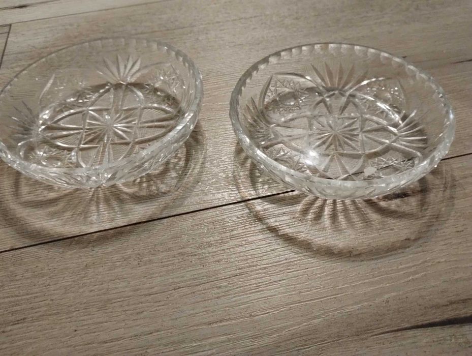 Małe półmiski okrągłe kryształowe