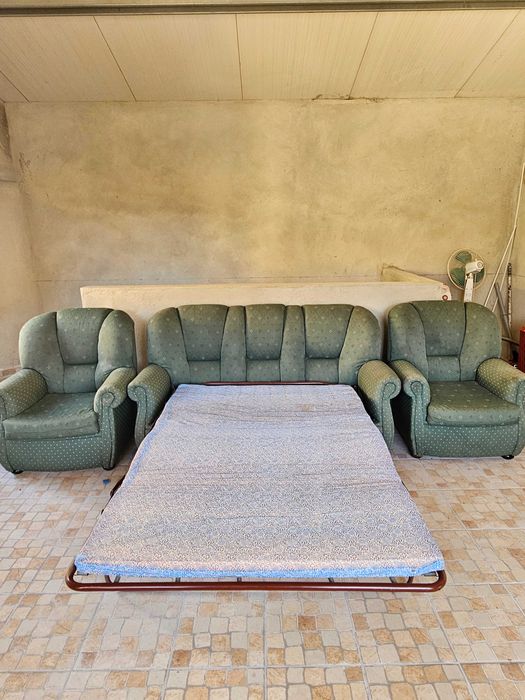 3 Sofás - Bom Estado e Bom Preço