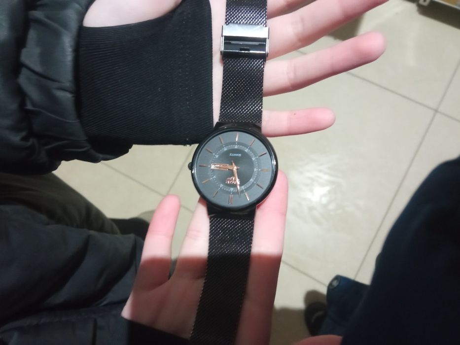Годинник від Lige