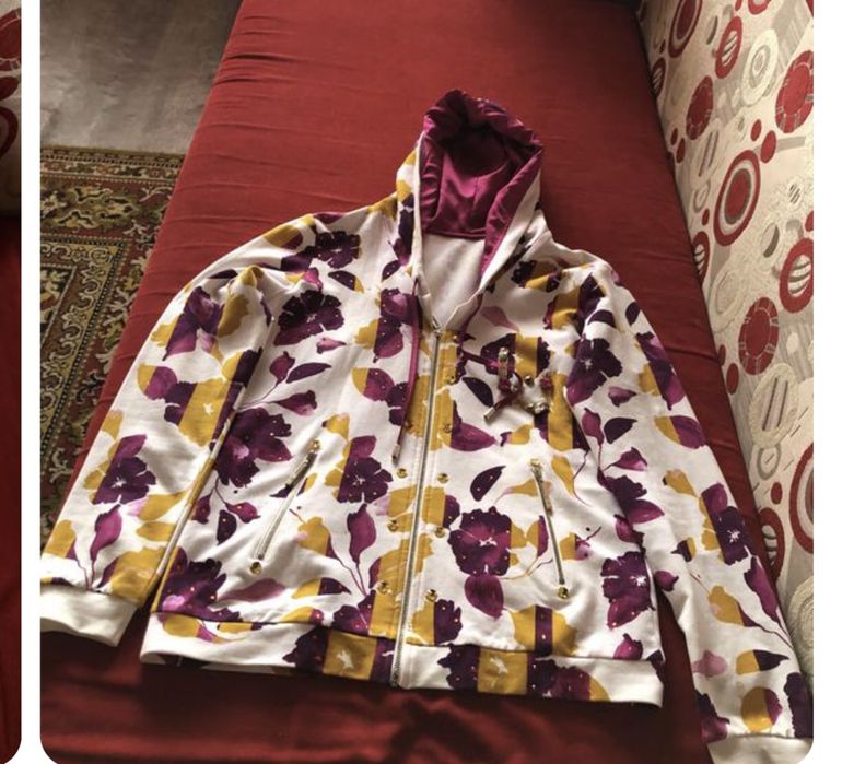 Костюм женский красивый