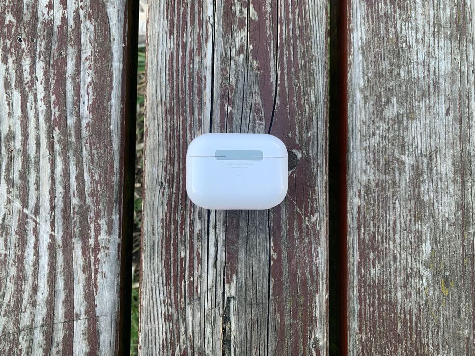 Etui ładujące do AirPods Pro 2