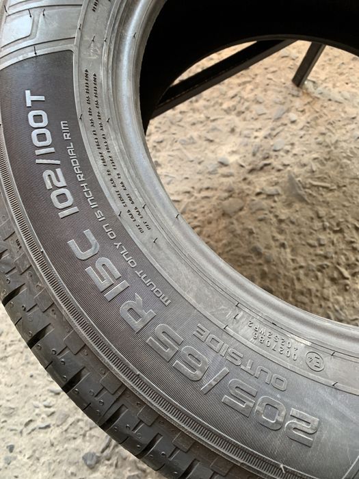 нові 205/65R15C Nokian Hakka C2 (102/100T) літні шини на бус