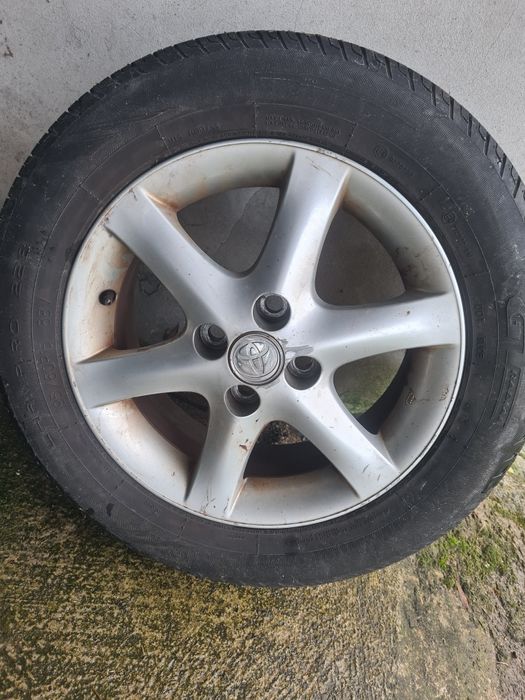 Jante 15 com pneus -toyota
