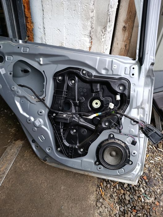 Задня ліва карта mazda 6 2013