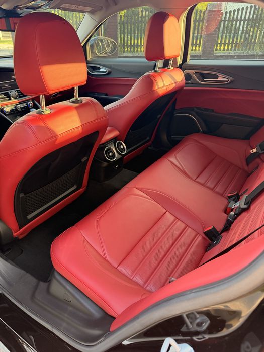 Alfa Romeo Giulia Ti Veloce RWD