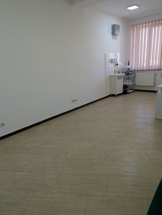 Оренда для бровіста,візажиста