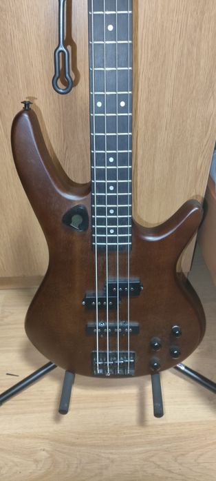 ibanez gsr200b bass