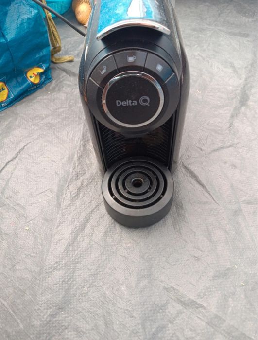 Máquina delta para peças