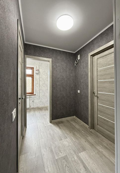 Квартира з новим ремонтом, меблями  та технікою