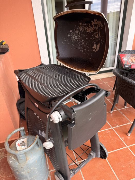 RESERVADO! Barbecue/churrasco Weber Q3000