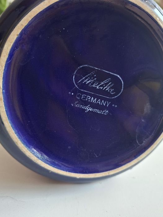 Ceramiczny dzbanek w kropki