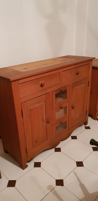 Móvel de madeiea usado