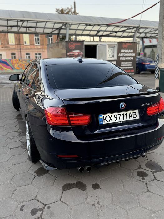 Продам BMW F30 328i