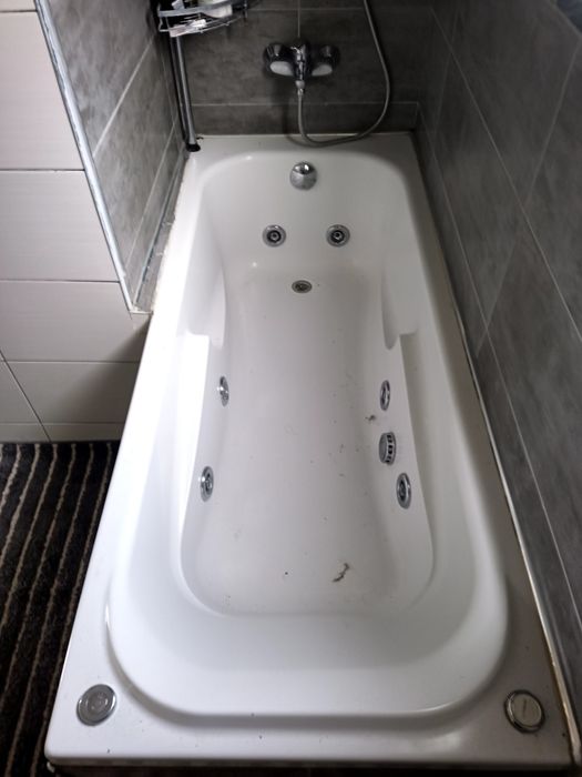 Banheira hidromassagem