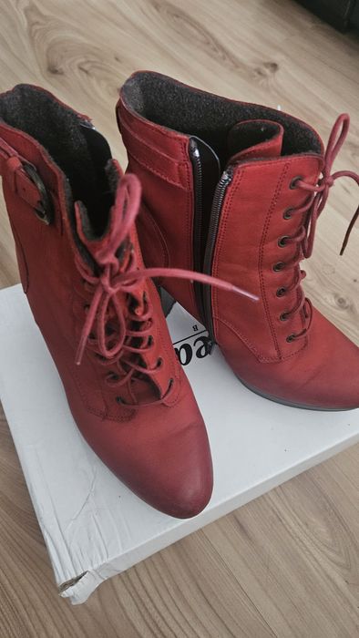 Buty skórzane, ocieplane. Roz  36