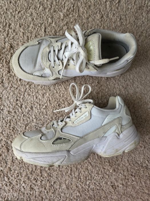 Białe sneakersy Adidas Falcon 39⅓