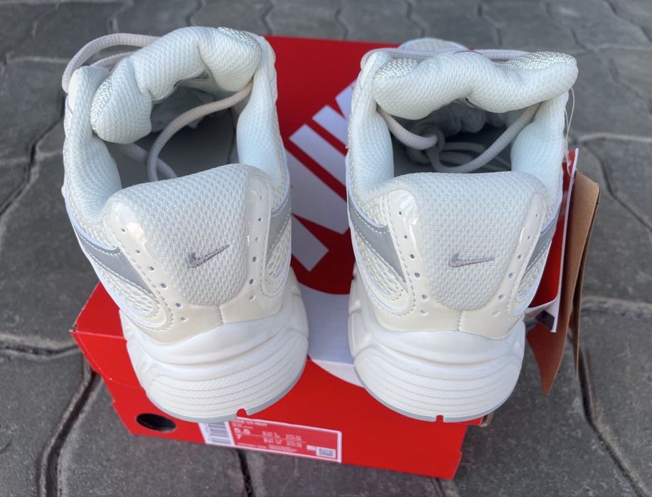 Кросівки жіночі Nike V5 RNR Summit Grey 36-41