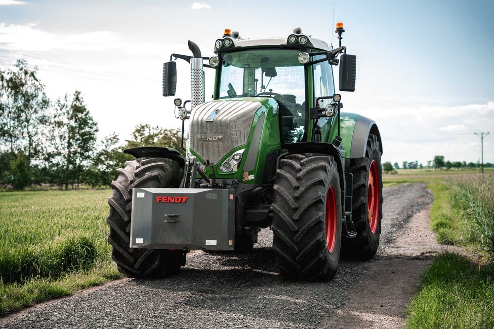 FENDT 828 vario profi plus