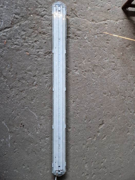 Lampy przemysłowe