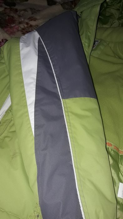 Найк,женская курточка,зимняя куртка,спортивная куртка