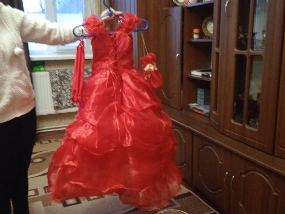 Новогодние платья.