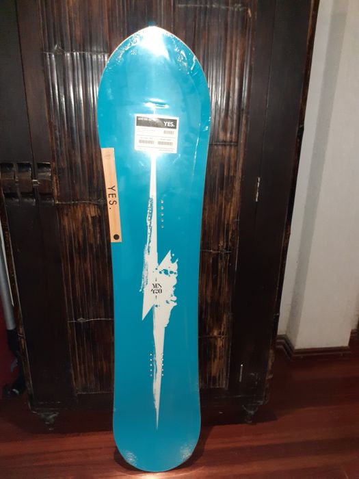 Vendo prancha snowboard YES. 420