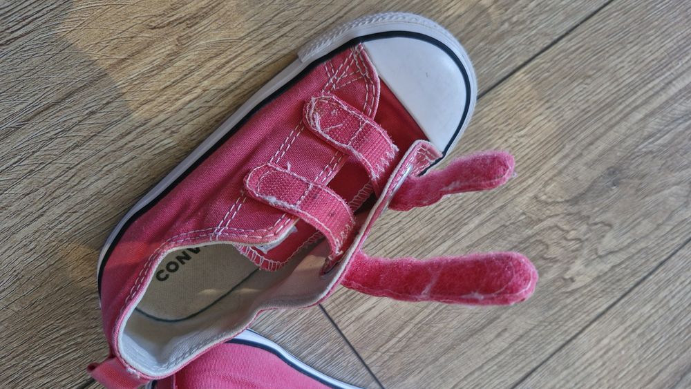 Converse r 25/ dziewczynka