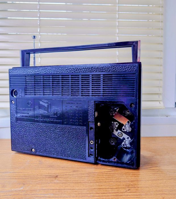 Радіоприймач ВЕФ 202 Радиоприёмник VEF 202