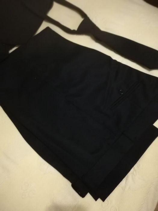 Traje académico pouco uso