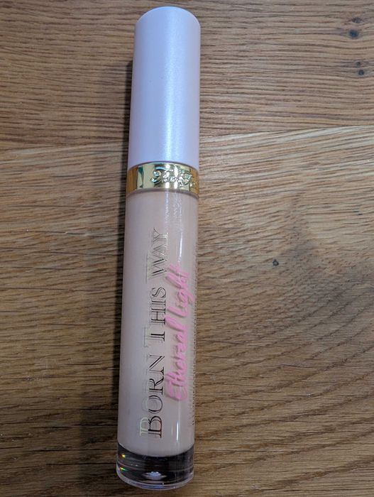 Korektor pod oczy - TOO FACED Ethernal Light, Graham Cracker