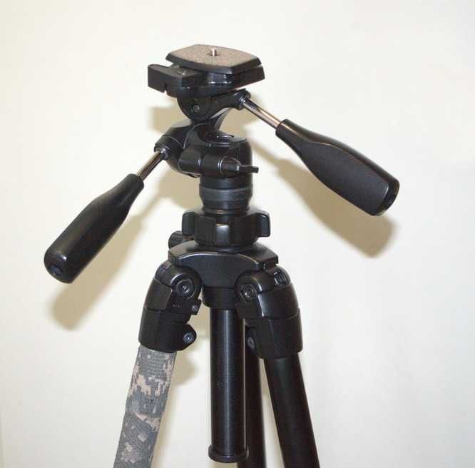 штатив для фотоаппарата  Slik 300 dx