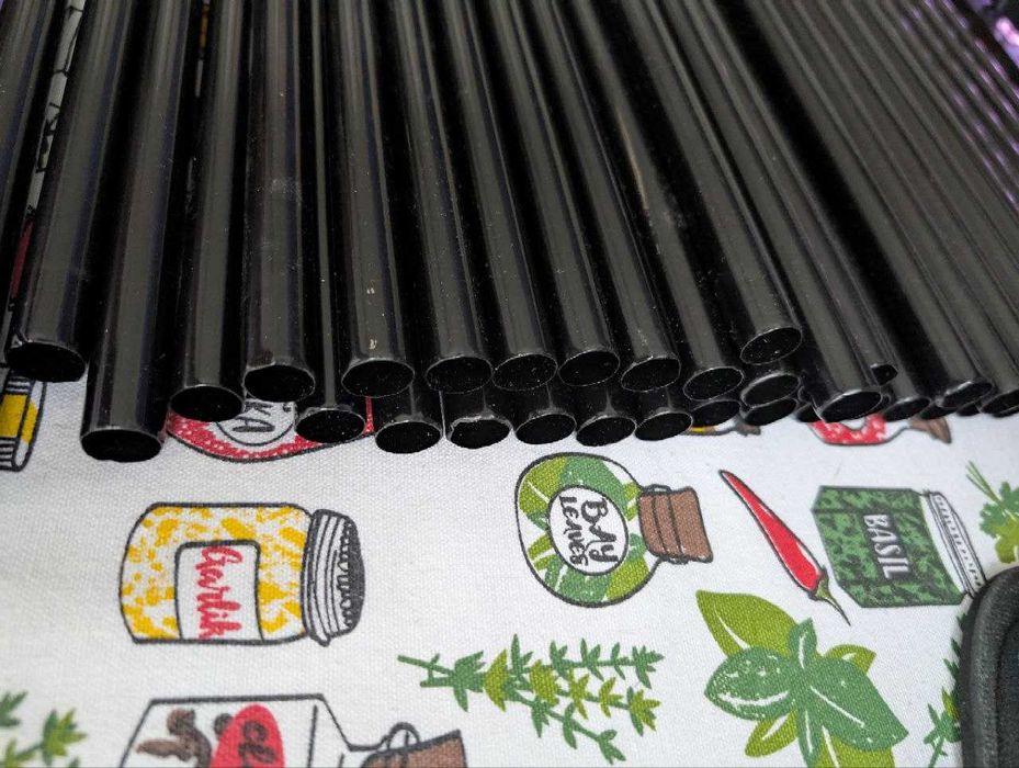 Трубки металеві фарбовані