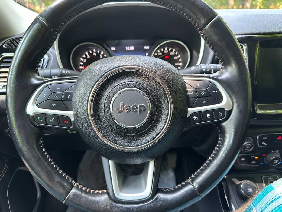 Jeep Compass 21 limited  4x4