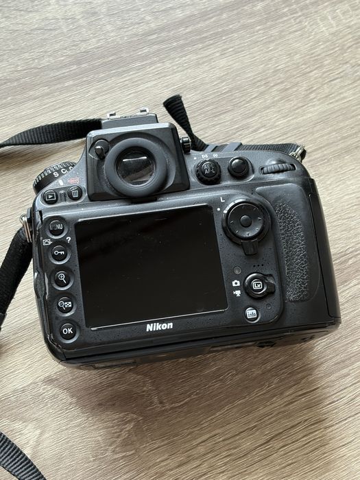 Дзеркальний фотоапарат Nikon D800