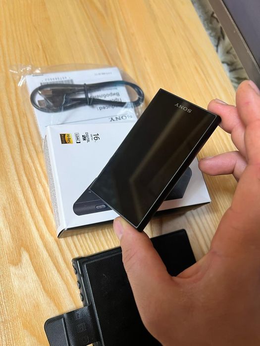 Sony  walkman   A 105