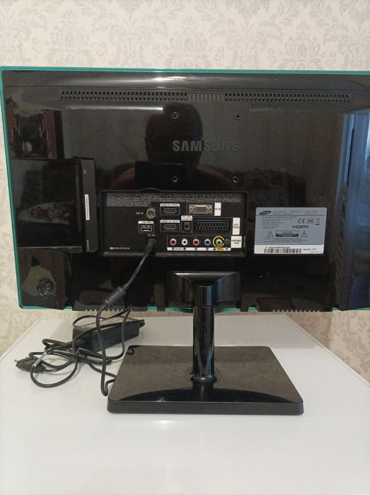 TV Монітор Samsung 22