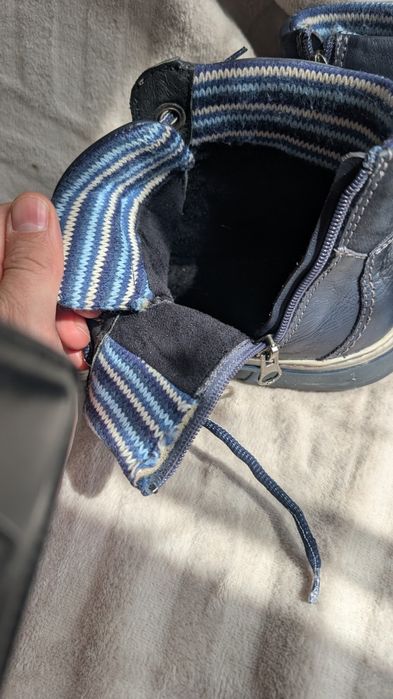 Buty za kostkę wiązane i na zamek