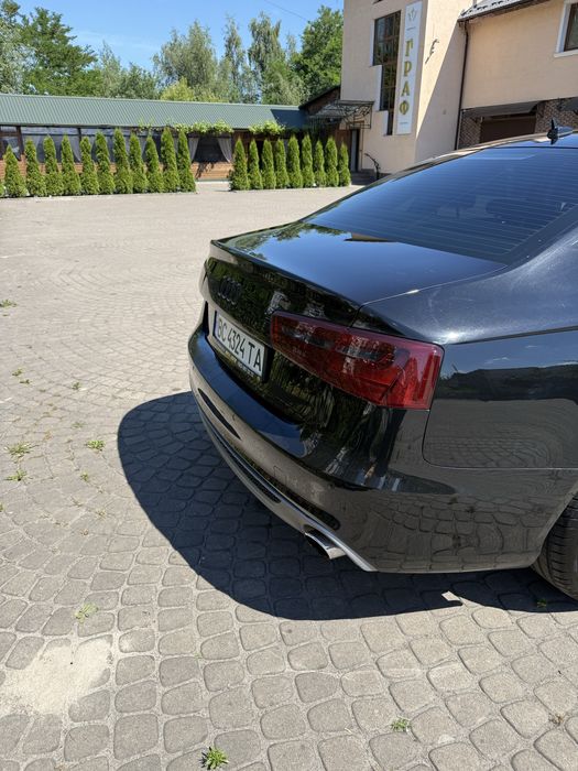 продам аудіА6 2013р