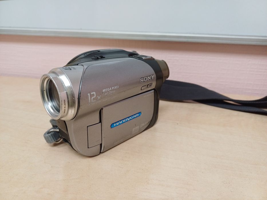 Sony dcr-dvd202e