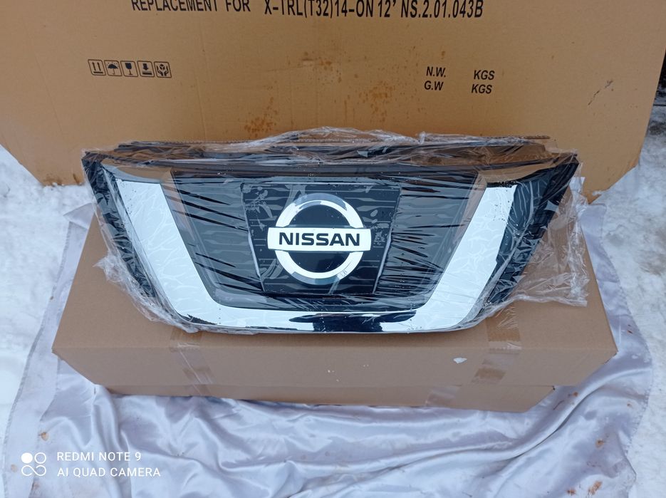 Nissan Rogue Ниссан рог решотка эмблема