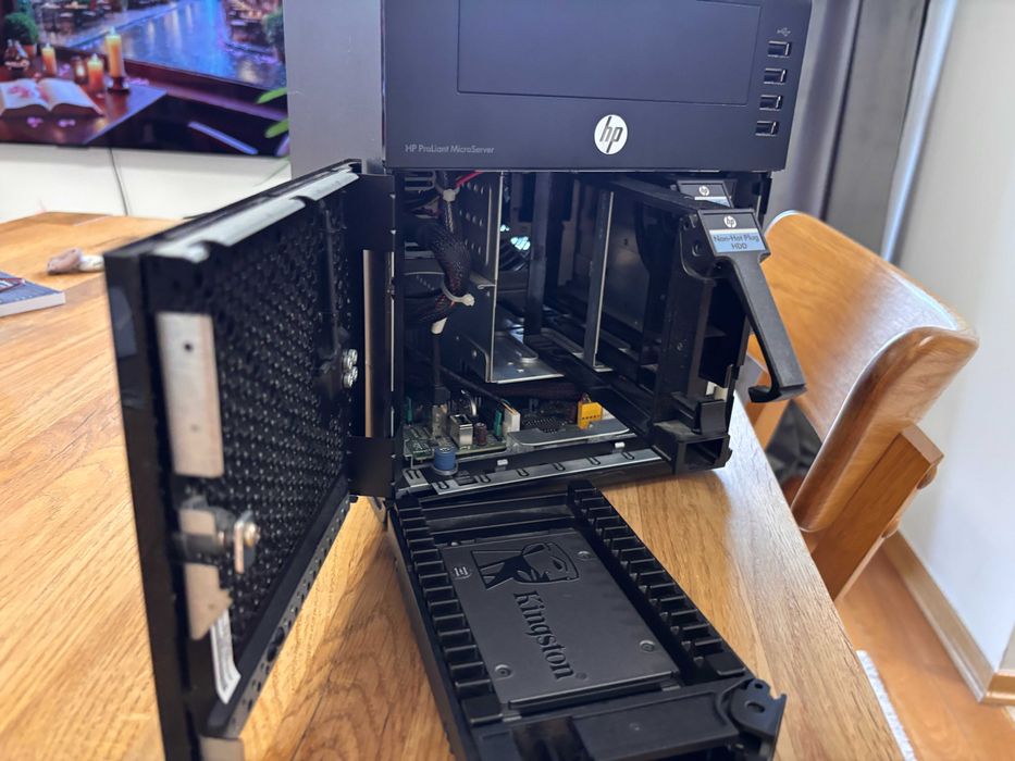 Microserver HP ProLiant N40L | RAM 16GB | SSD 200GB