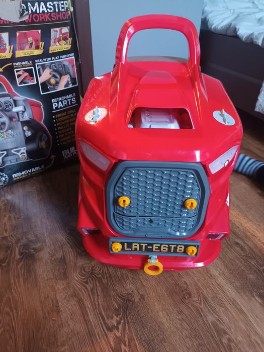 Woopie wielka ciezarowka do składania .warsztat mechanika