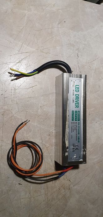 Zasilacz LED driver 27V - 38V 1500mA oświetlenie reklama kasetonu