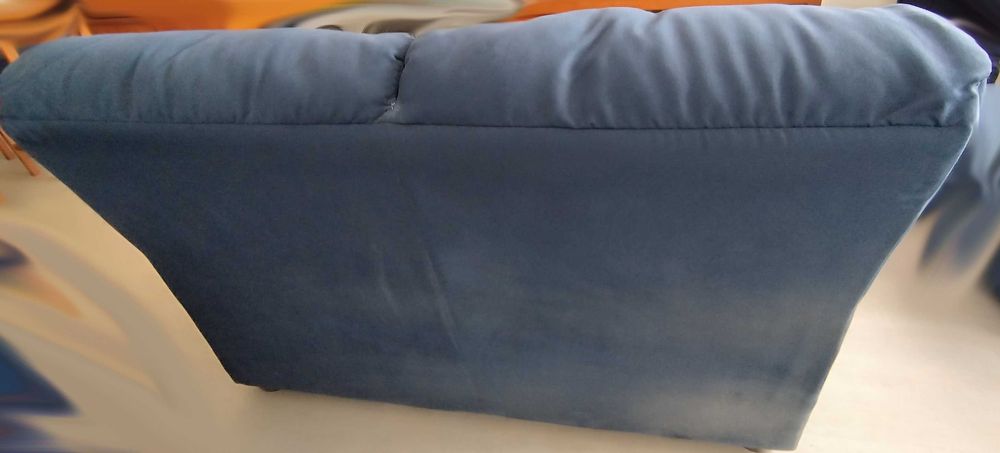 2 Sofás Divani & Divani - um deles tem duplo Relax