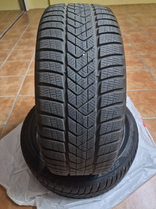 2 Pneus Pirelli Sottozero 3 225/40 R19 93H