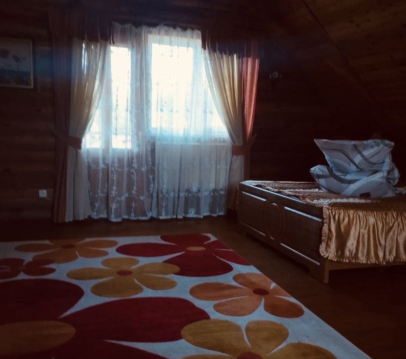 Здається будинок подобово