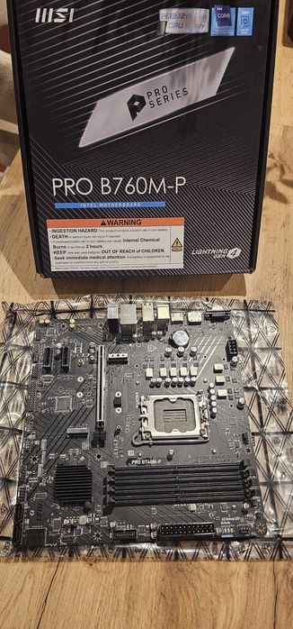 MSI pro B760M-P Intel lga700 ddr5 — Como Nova